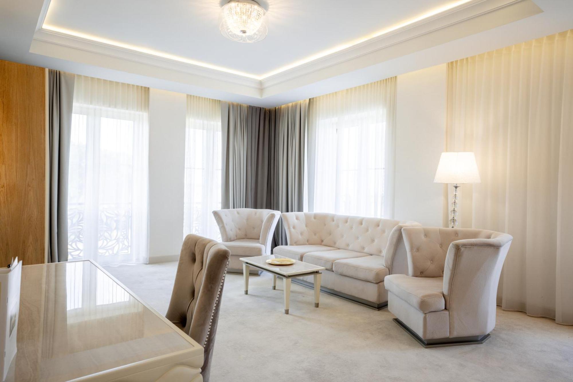 Hotel Tresor Le Palais Timişoara Extérieur photo
